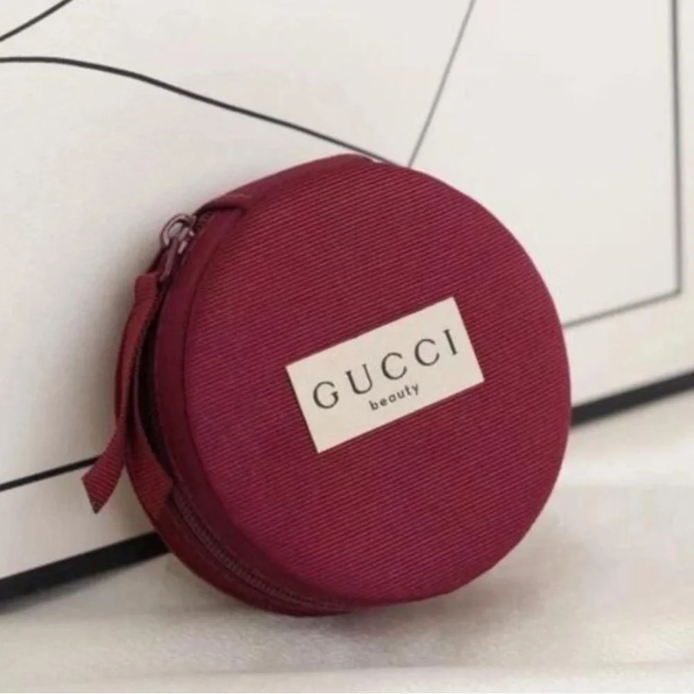 Gucci Beauty Burgundy and Cream Round Case - Picture 2 of 3